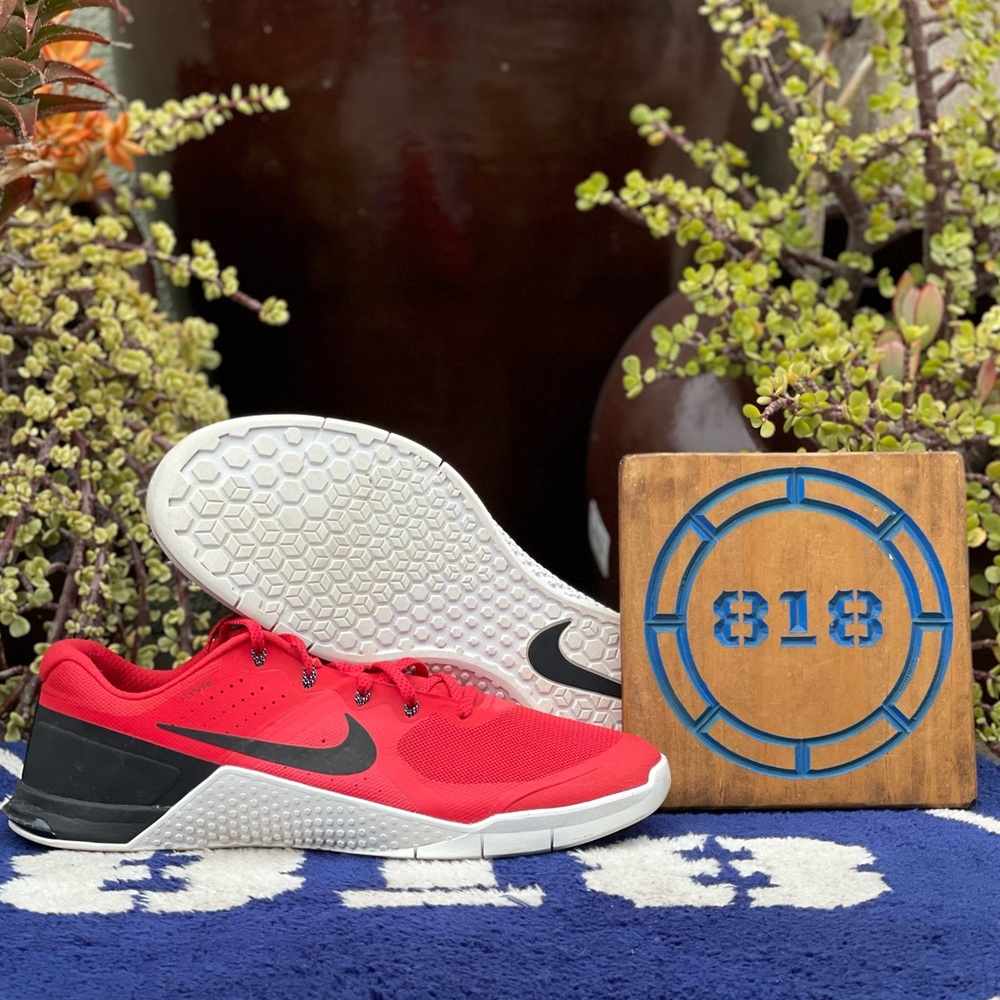 Nike Metcon 2 University Red Size 13 Men 819899-601 Pre Owned